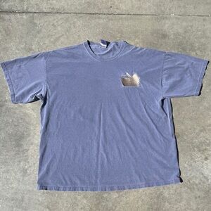 Vintage style blue tee with basket embroidered